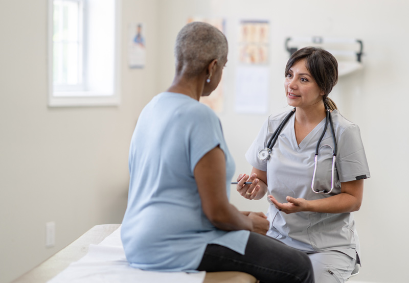 Doctor-explaining-focal-ablation-treatment-to-female-patient